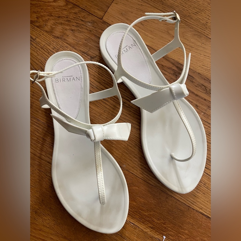 Alexandre Birman White Bow T-Strap Flat Sandals